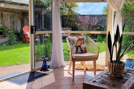 Photo of property in 39 Lakeside Drive, Orewa, 0931