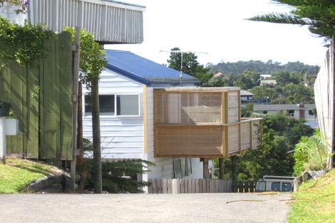 Photo of property in 1/22 Hadfield Street, Beach Haven, Auckland, 0626