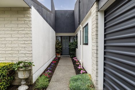 Photo of property in 2/23 Reeve Drive, Havelock North, 4130