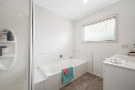 Photo of property in 11/100 Millers Road, Brookfield, Tauranga, 3110