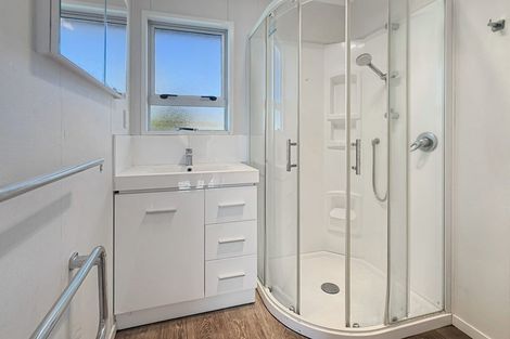 Photo of property in 6 Rutland Place, Milson, Palmerston North, 4414