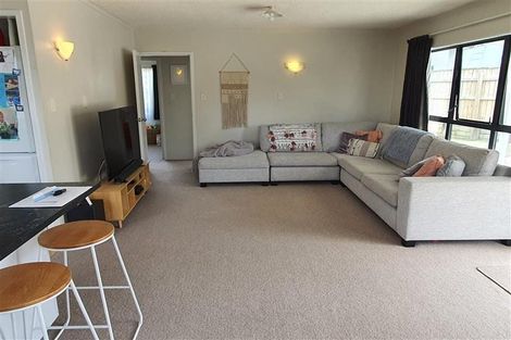 Photo of property in 39 Jaemont Avenue, Te Atatu South, Auckland, 0610