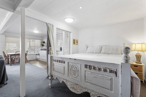 Photo of property in 28 Sunny Bay Road, Matua, Tauranga, 3110