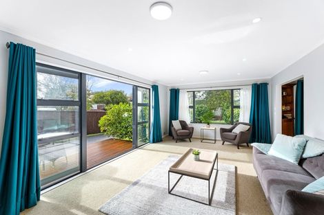 Photo of property in 43 Brightwater Crescent, Totara Park, Upper Hutt, 5018