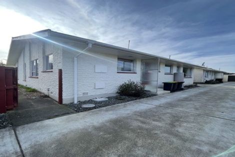 Photo of property in 52 Royal Park Drive, Parklands, Christchurch, 8083