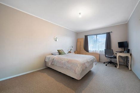 Photo of property in 2/37 Seabrook Avenue, New Lynn, Auckland, 0600
