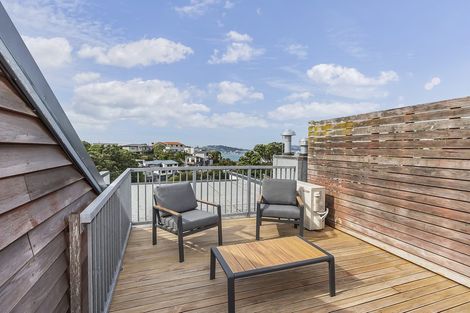 Photo of property in 1/142 Onslow Road, Khandallah, Wellington, 6035