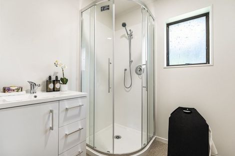 Photo of property in 1/41 Glamorgan Drive, Torbay, Auckland, 0630