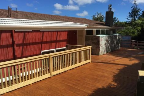 Photo of property in 27 Onehuka Road, Tirohanga, Lower Hutt, 5010