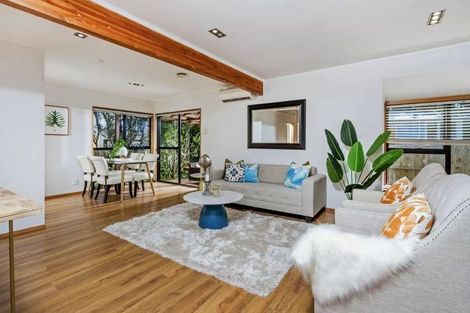 Photo of property in 1/164 Nile Road, Milford, Auckland, 0620