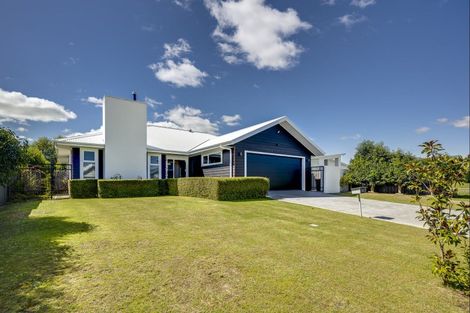 Photo of property in 11 Te Heipora Place, Havelock North, 4130