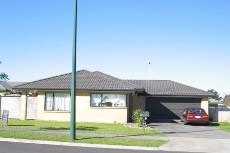 Photo of property in 6 Sandwick Drive, Weymouth, Auckland, 2103