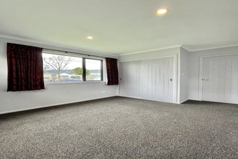 Photo of property in 3a Oxford Crescent, Ebdentown, Upper Hutt, 5018