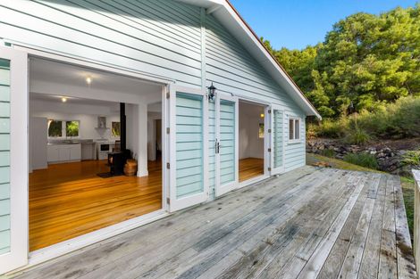 Photo of property in 120 Rangiora Road, Kaiwaka, 0573