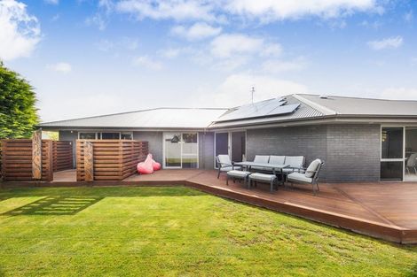 Photo of property in 27 Titoki Street, Palmerston North, 4414
