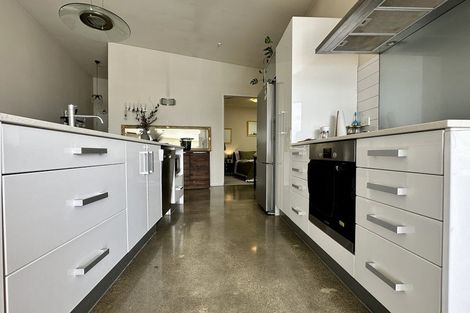 Photo of property in 1/25 Home Street, Mount Victoria, Wellington, 6011