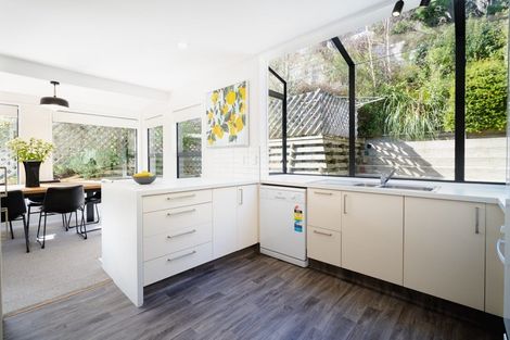 Photo of property in 72 Hocken Street, Kenmure, Dunedin, 9011