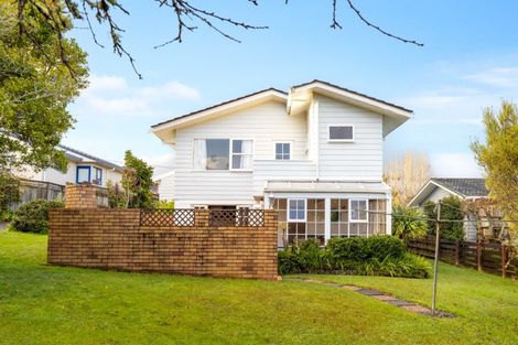 Photo of property in 51 Gordon Avenue, Forrest Hill, Auckland, 0620