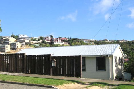 Photo of property in 27 Matatiro Street, Titahi Bay, Porirua, 5022