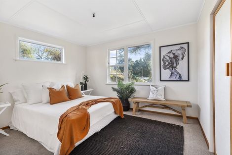 Photo of property in 17 Cardiff Crescent, Cannons Creek, Porirua, 5024