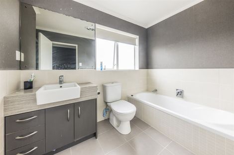 Photo of property in 12 Vinci Court, Manurewa, Auckland, 2105