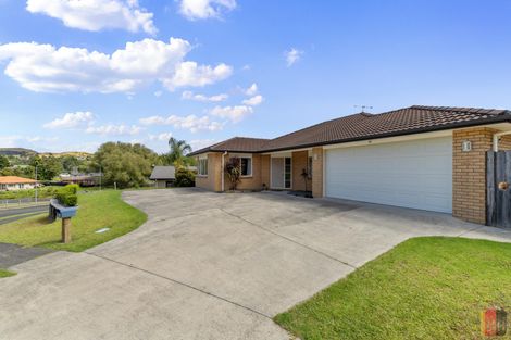 Photo of property in 11 Pandora Rise, Huntly, 3700
