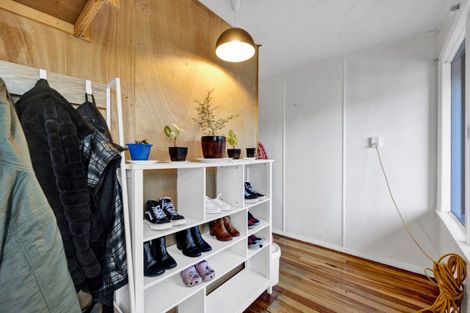 Photo of property in 10 Cook Street, Marfell, New Plymouth, 4310