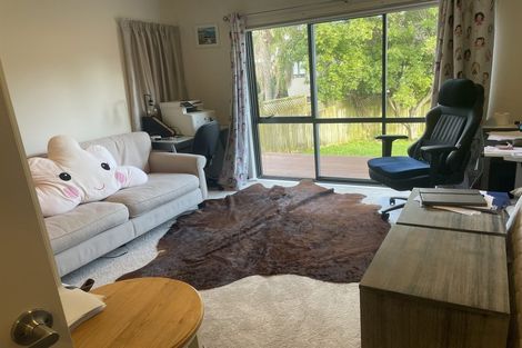 Photo of property in 43 Ponderosa Drive, Oteha, Auckland, 0632
