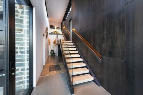 Photo of property in 15 Little Alpha Loop, Wanaka, 9305