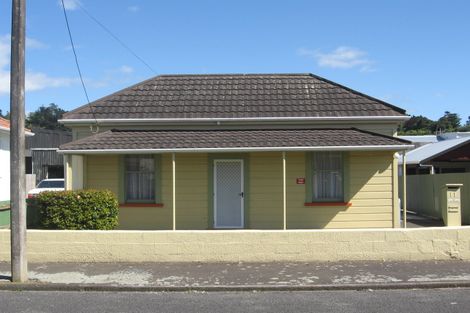 Photo of property in 11 Tay Street, Whanganui, 4500