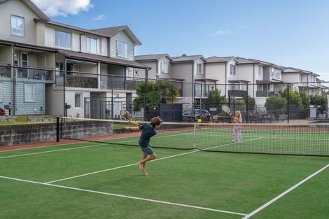 Photo of property in 58 Haven Drive, East Tamaki, Auckland, 2013