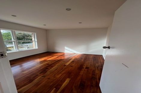 Photo of property in 2/180 Archers Road, Glenfield, Auckland, 0629