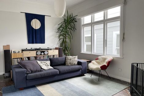 Photo of property in 3 Manley Terrace, Newtown, Wellington, 6021