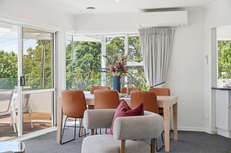 Photo of property in 1/22 Rothesay Bay Road, Rothesay Bay, Auckland, 0630