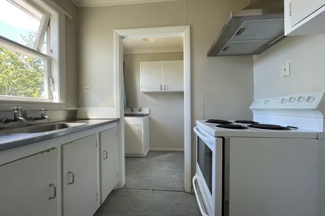 Photo of property in 87 Featherston Street, Takaro, Palmerston North, 4412