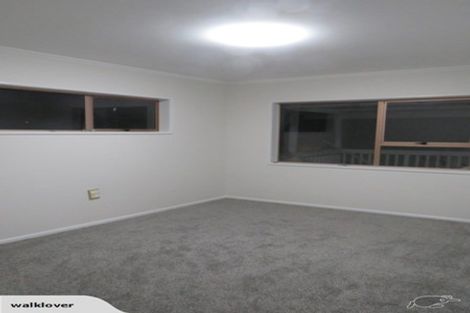 Photo of property in 93 Chelsea View Drive, Chatswood, Auckland, 0626