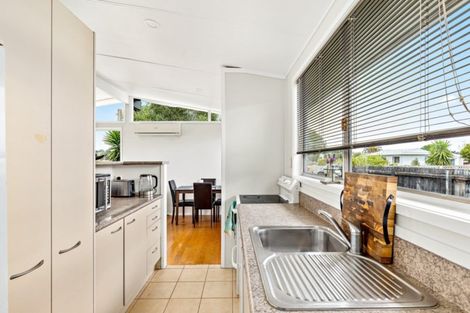 Photo of property in 7 Mary Keane Lane, Parakai, 0830