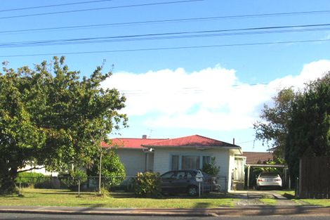 Photo of property in 80 Pupuke Road, Hillcrest, Auckland, 0627