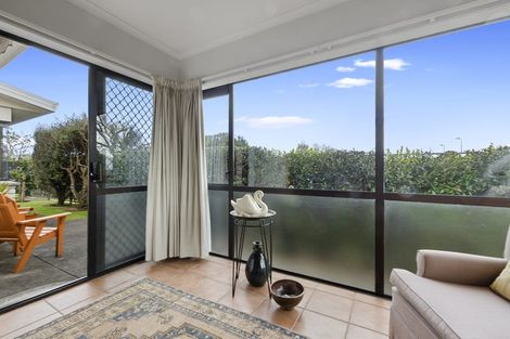 Photo of property in 3 Kura Street, Brooklands, New Plymouth, 4310