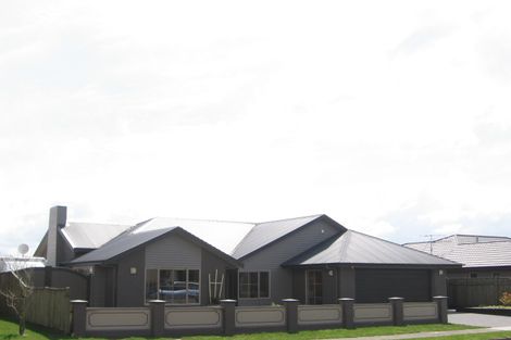 Photo of property in 24 Owhatiura Drive, Lynmore, Rotorua, 3010