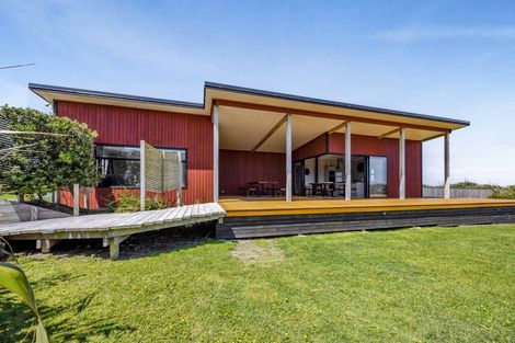 Photo of property in 284 Tai Road, Opunake, 4681