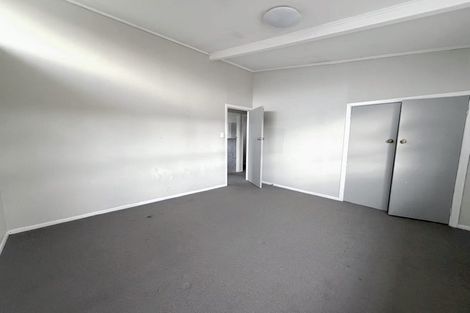 Photo of property in 16 Helena Street, Massey, Auckland, 0614
