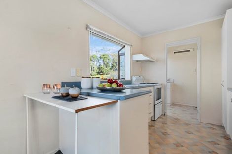 Photo of property in 25 Loughanure Place, Massey, Auckland, 0614