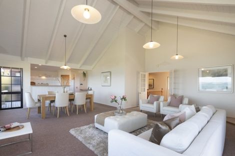 Photo of property in 28 Kahurangi Place, Snells Beach, 0920