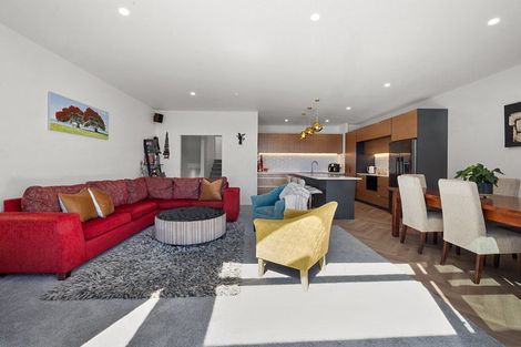 Photo of property in 250b Courtenay Street, Strandon, New Plymouth, 4312