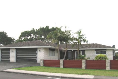 Photo of property in 63 Granville Drive, Massey, Auckland, 0614