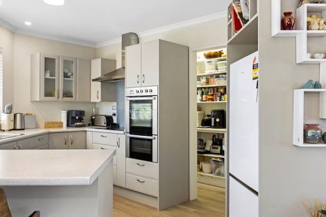 Photo of property in 18 Elm Drive, Rangiora, 7400