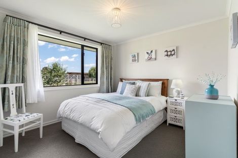 Photo of property in 65 Racecourse Road, Winton, 9782