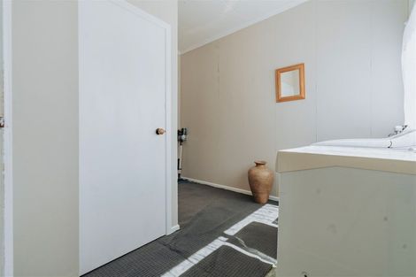 Photo of property in 9 Essex Street, Balclutha, 9230