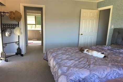 Photo of property in 5 Theodora Place, Mairangi Bay, Auckland, 0630